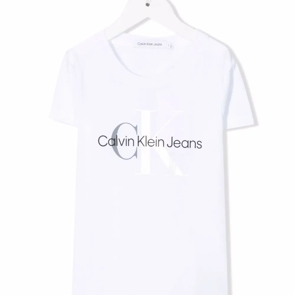 Футболка из джерси с логотипом