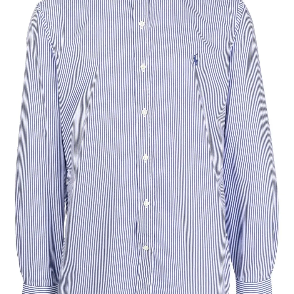 рубашка в тонкую полоску