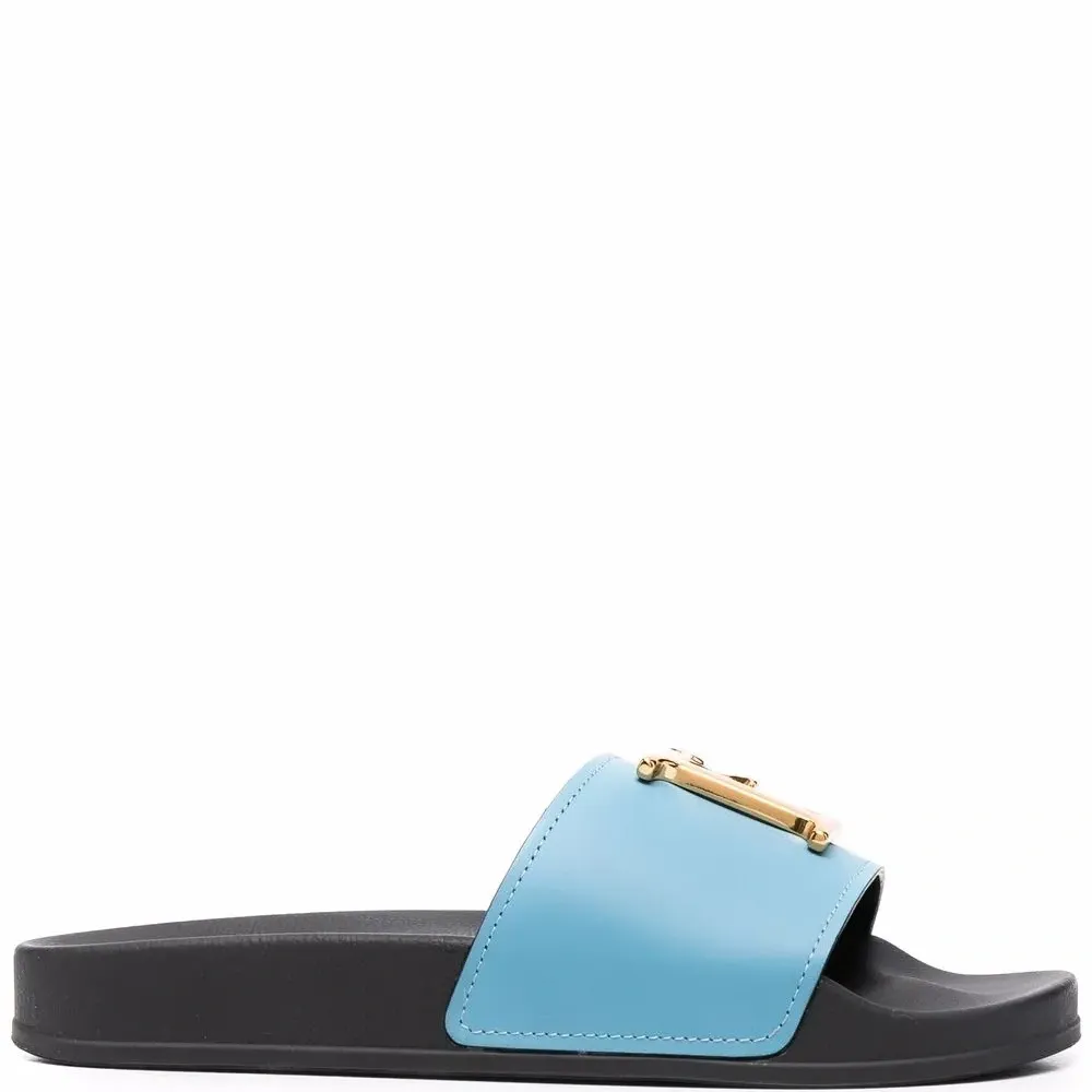 шлепанцы с логотипом