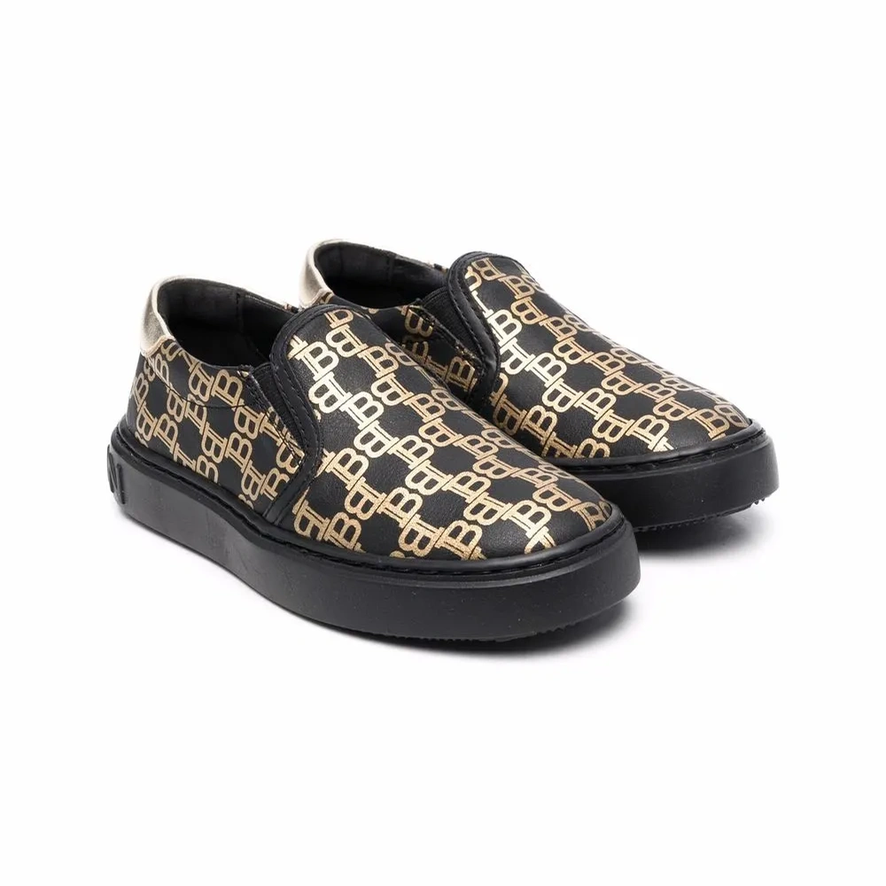 Слипоны с монограммой