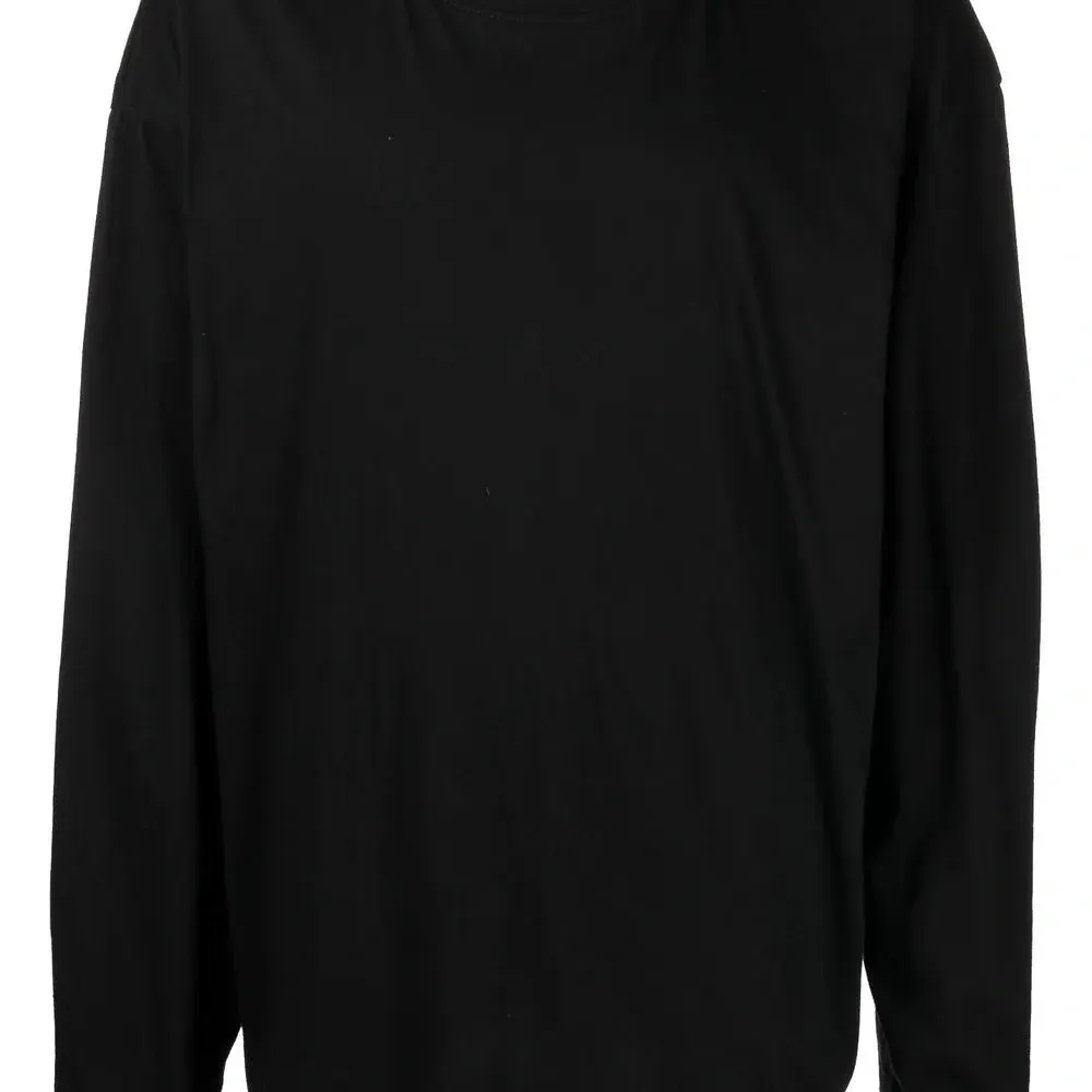 футболка с круглым вырезом