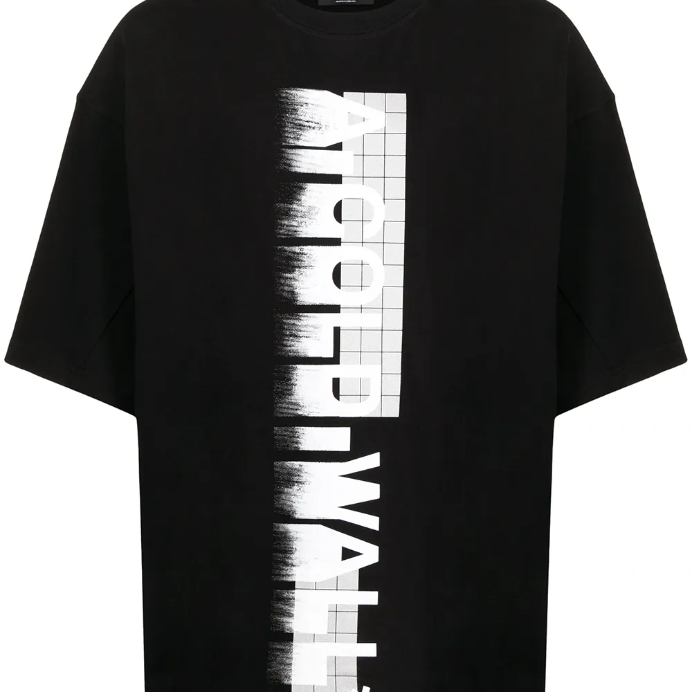 Футболка с логотипом