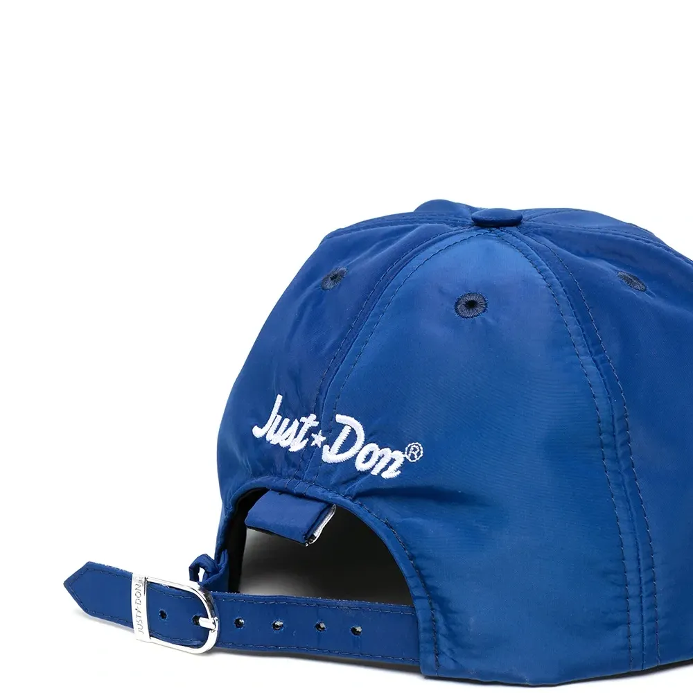 Бейсболка с вышивкой Sound