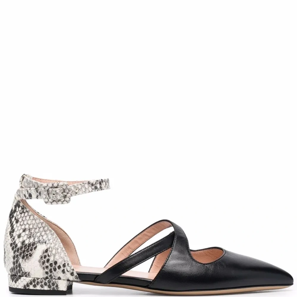 Туфли со змеиным принтом