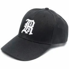 Кепка с вышитым логотипом