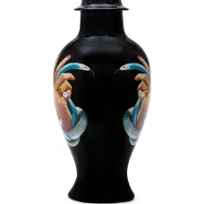 Фарфоровая ваза Hand With Snakes Фарфоровая ваза Hand With Snakes