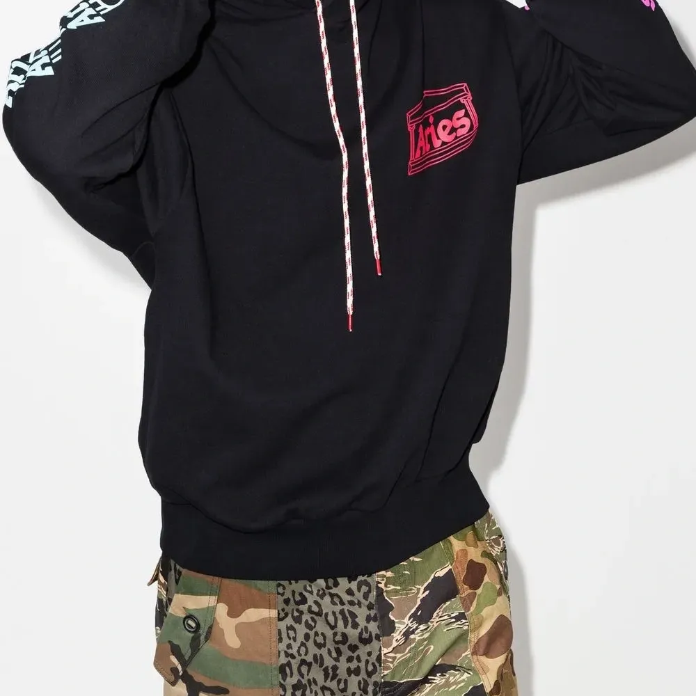 Худи с кулиской и логотипом