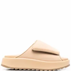 Массивные сандалии с открытым носком