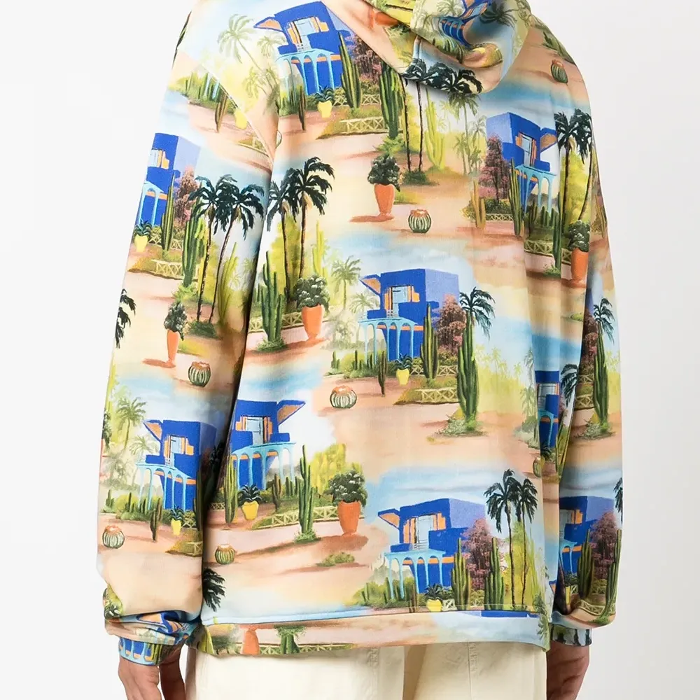 Худи с кулиской и графичным принтом