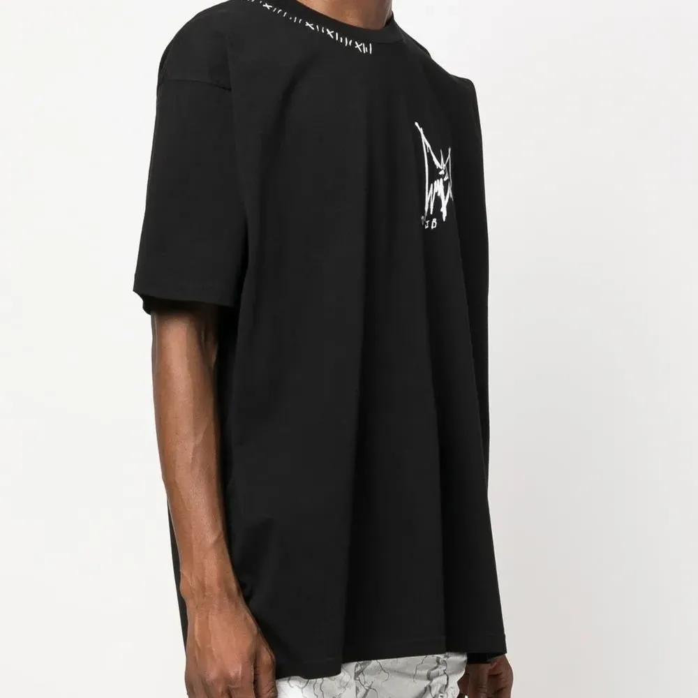 Футболка с логотипом