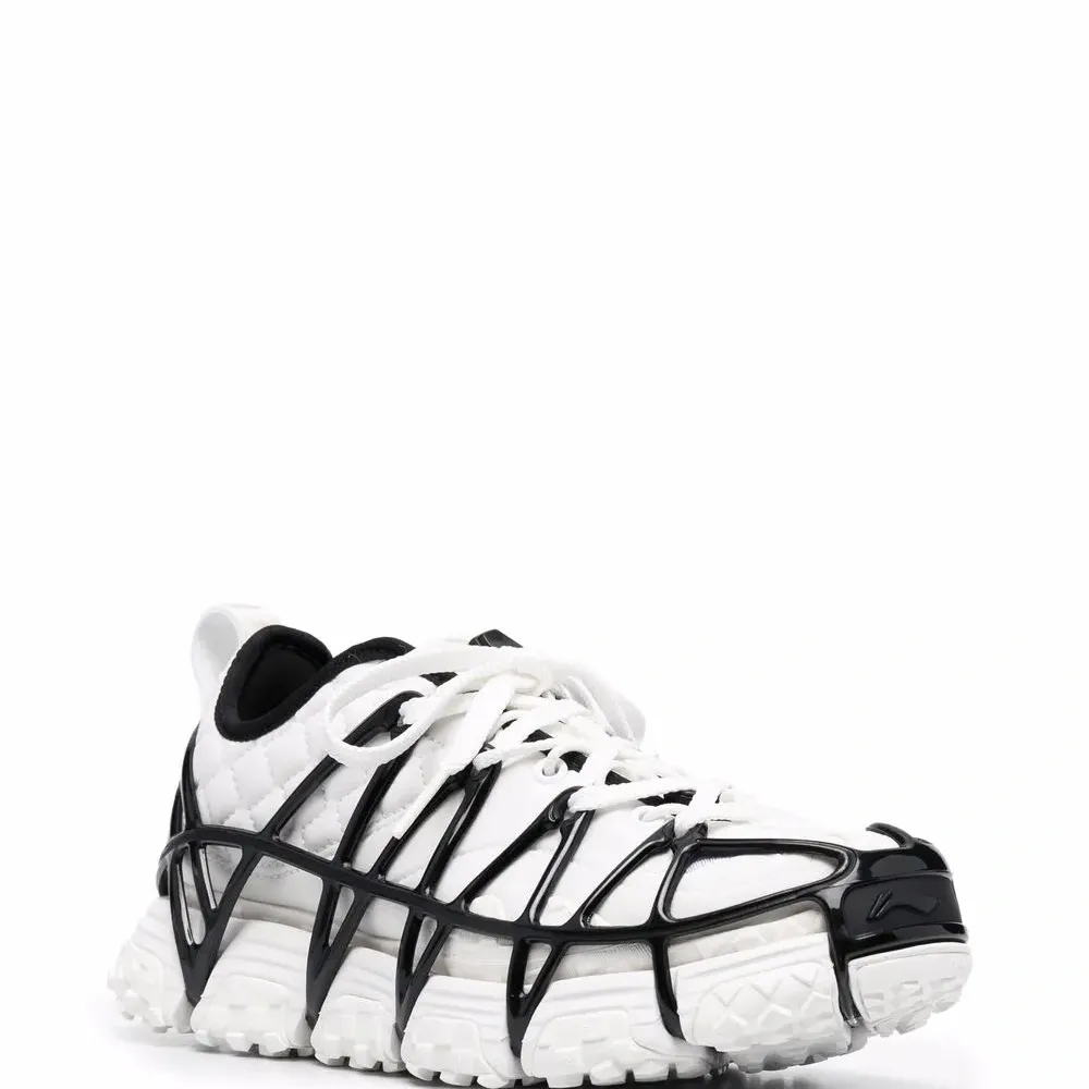 Кроссовки в двух тонах