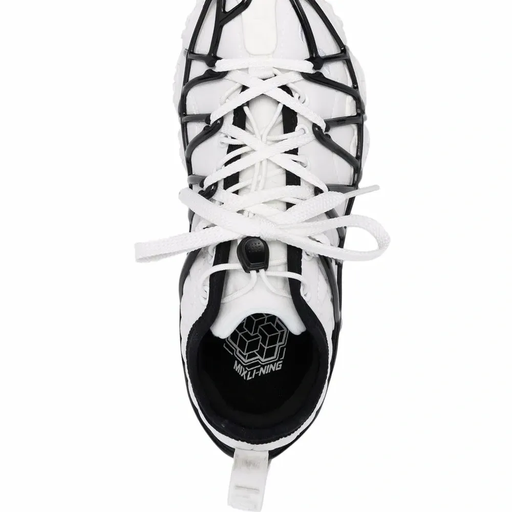 Кроссовки в двух тонах