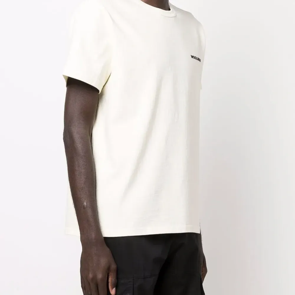 Футболка с логотипом