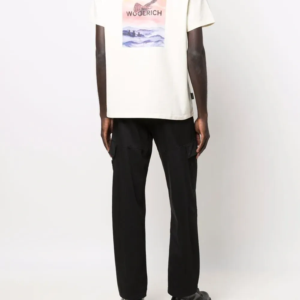 Футболка с логотипом