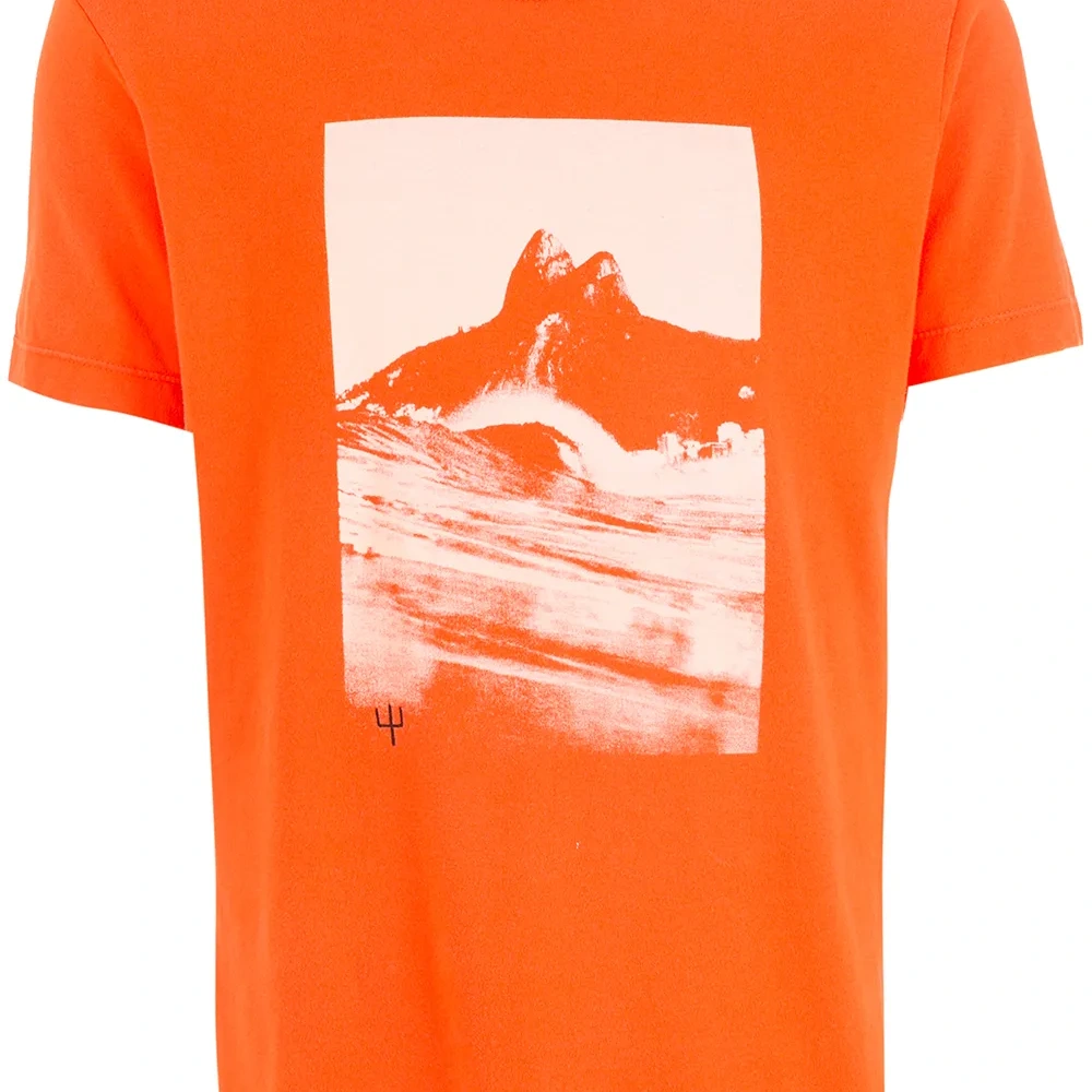 Футболка с графичным принтом