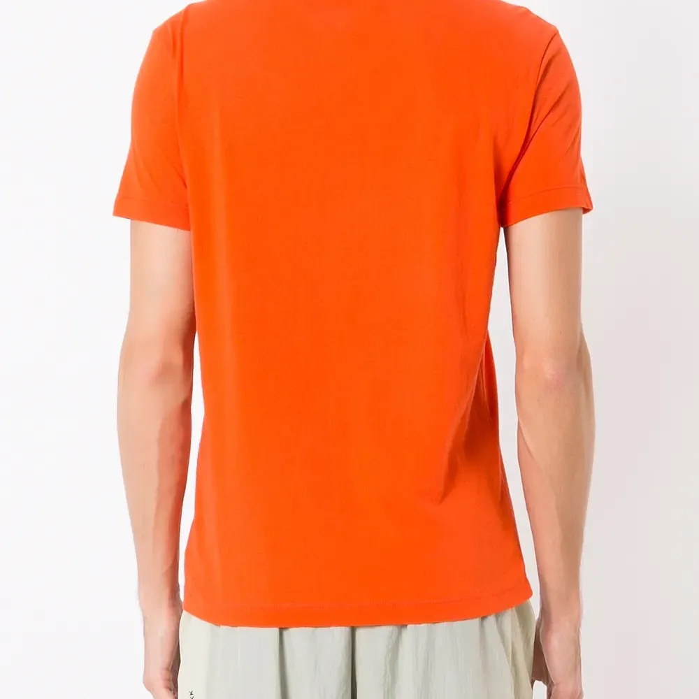 Футболка с графичным принтом