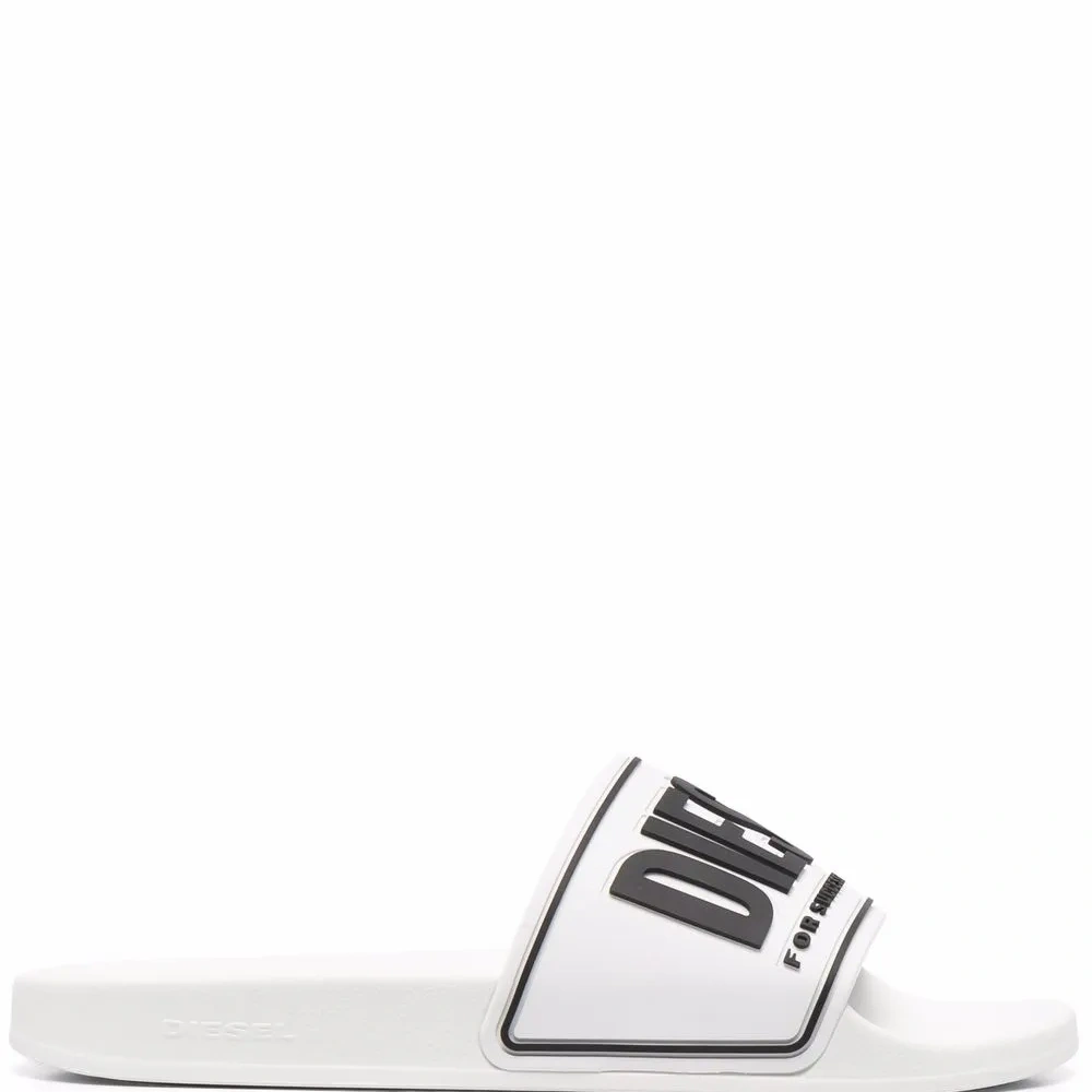 Шлепанцы Sa-Mayemi Cc с тисненым логотипом