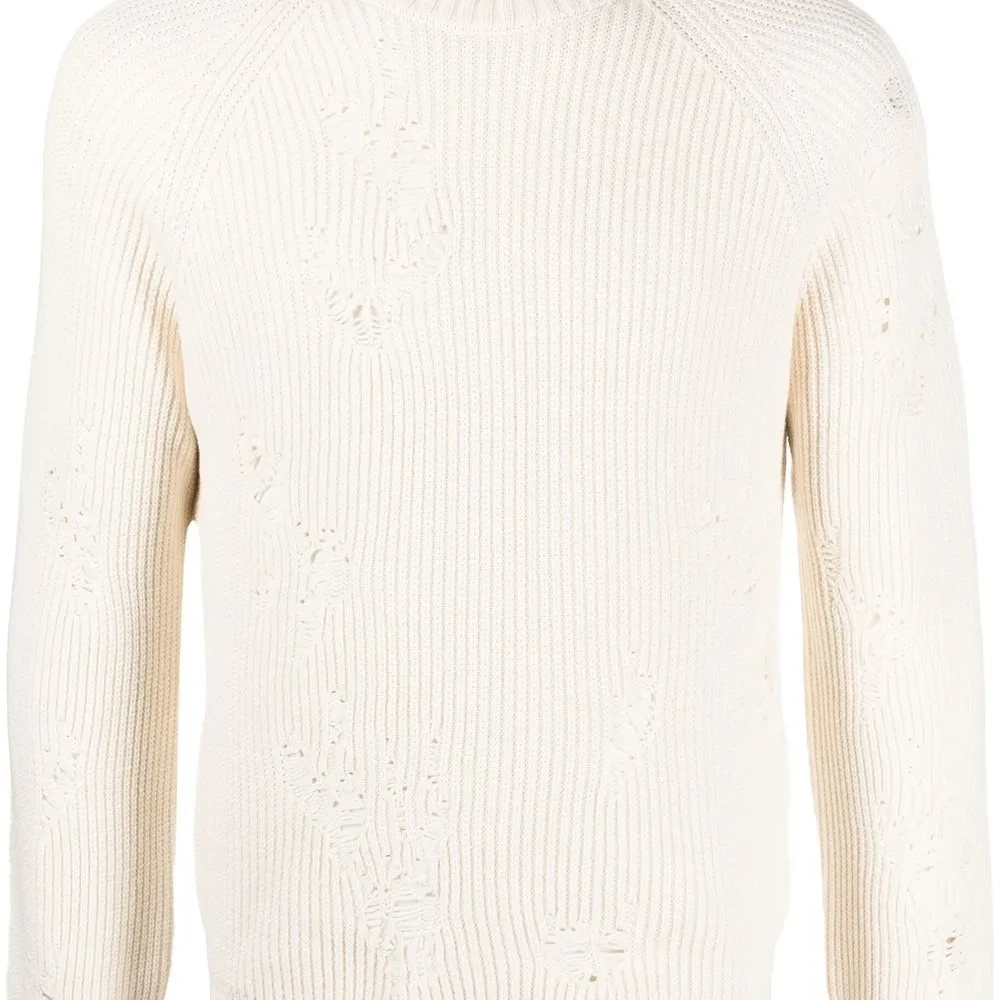 Джемпер в рубчик с прорезями