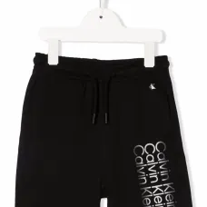 Спортивные шорты с логотипом