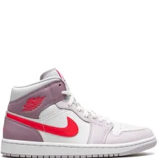 Кроссовки Air Jordan 1 Mid Кроссовки Air Jordan 1 Mid