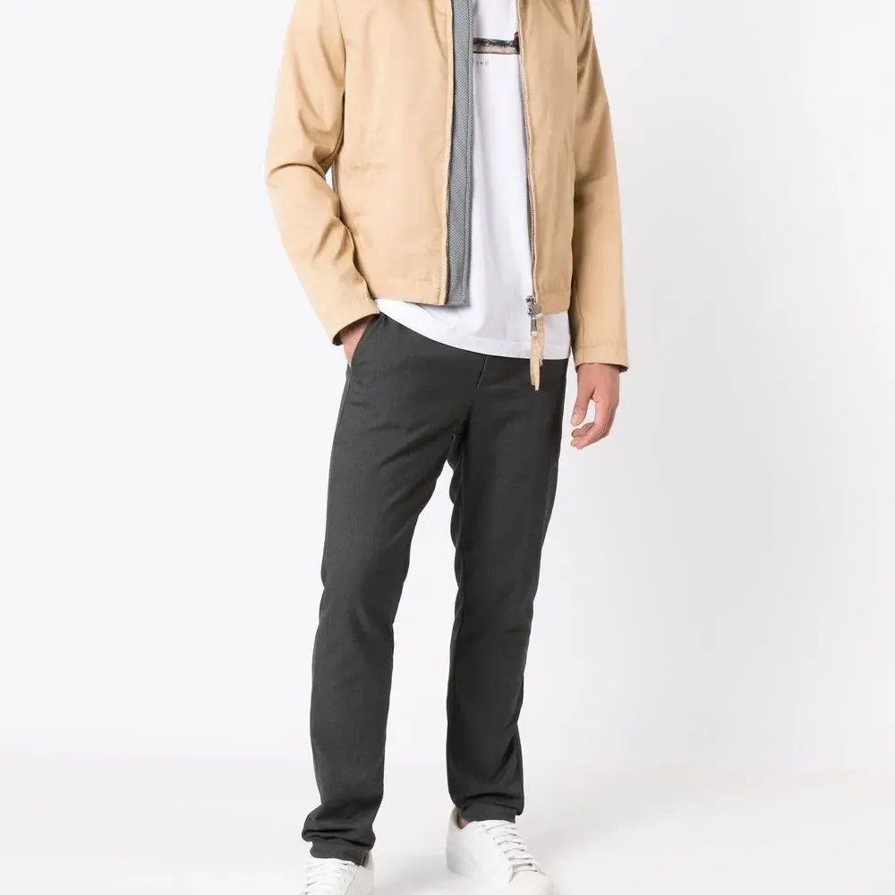 Зауженные брюки с кулиской