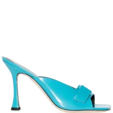 босоножки на шпильке