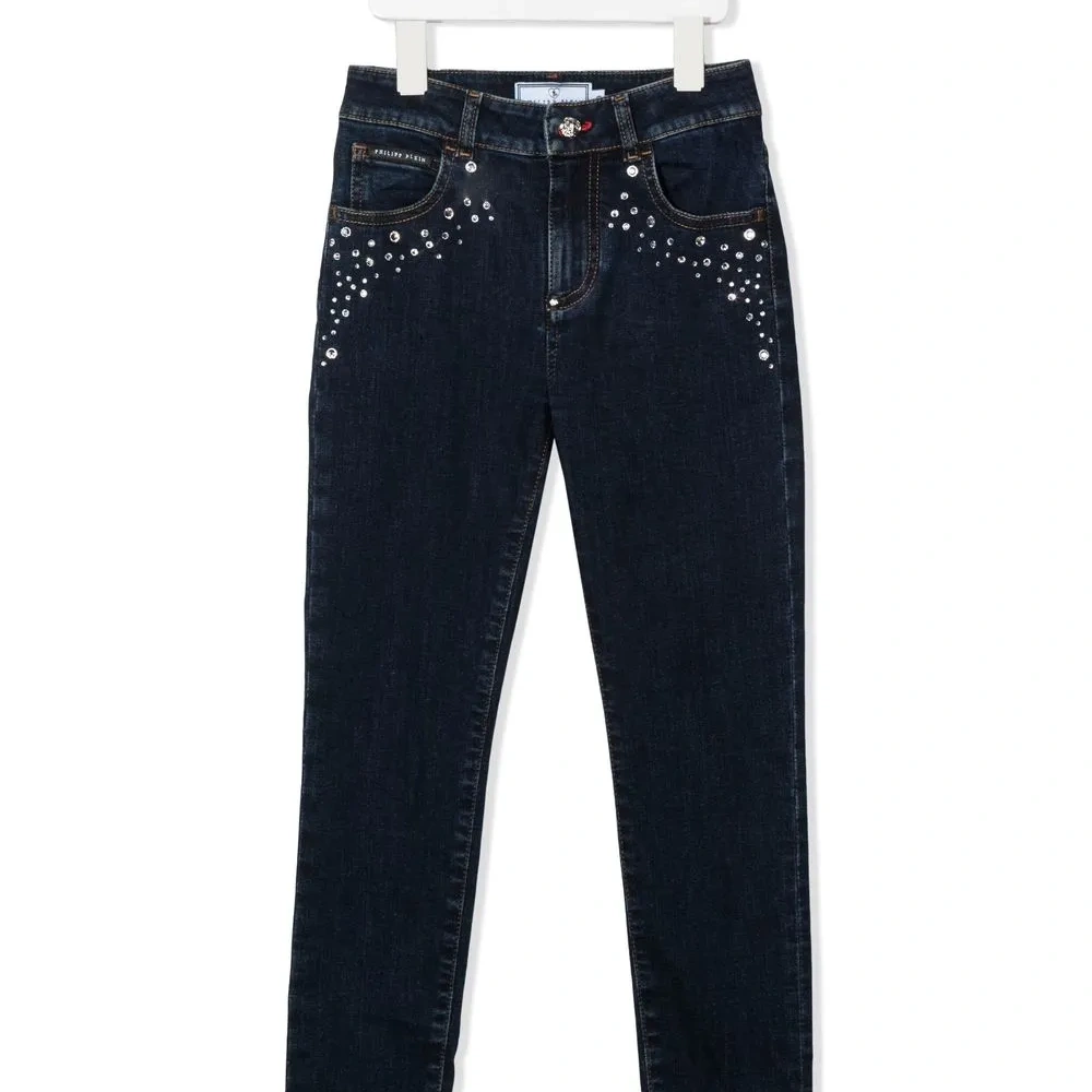 Узкие джинсы средней посадки