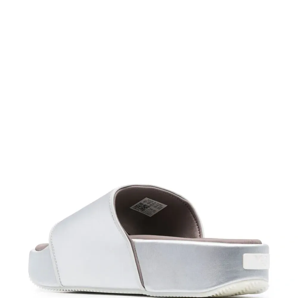 Сандалии на платформе