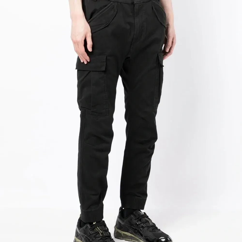 Брюки с карманами