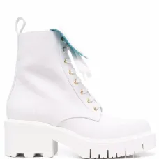 Ботинки на шнуровке с тисненым логотипом