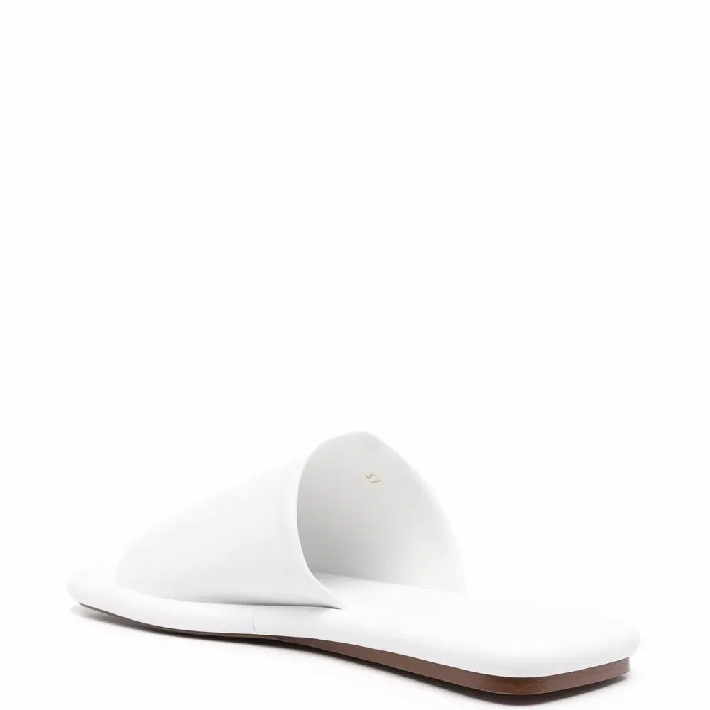 Сандалии с квадратным носком