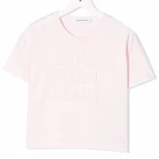 Футболка с тисненым логотипом