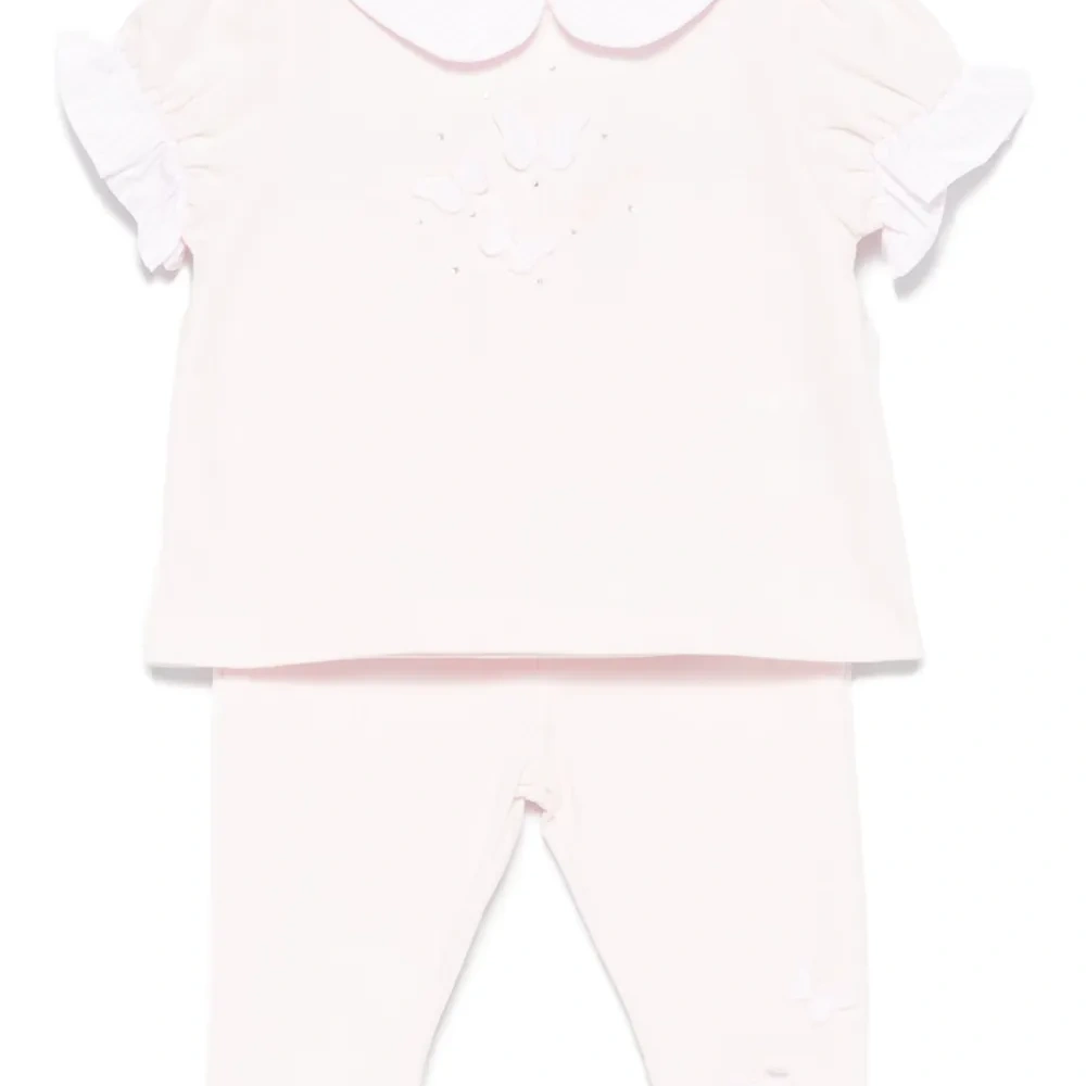 Комплект из топа и брюк с аппликацией