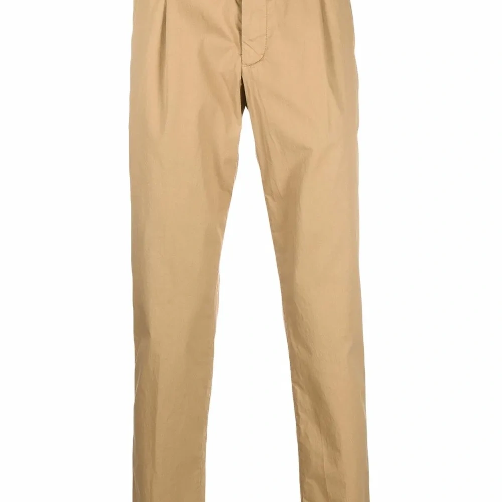 Прямые брюки со складками