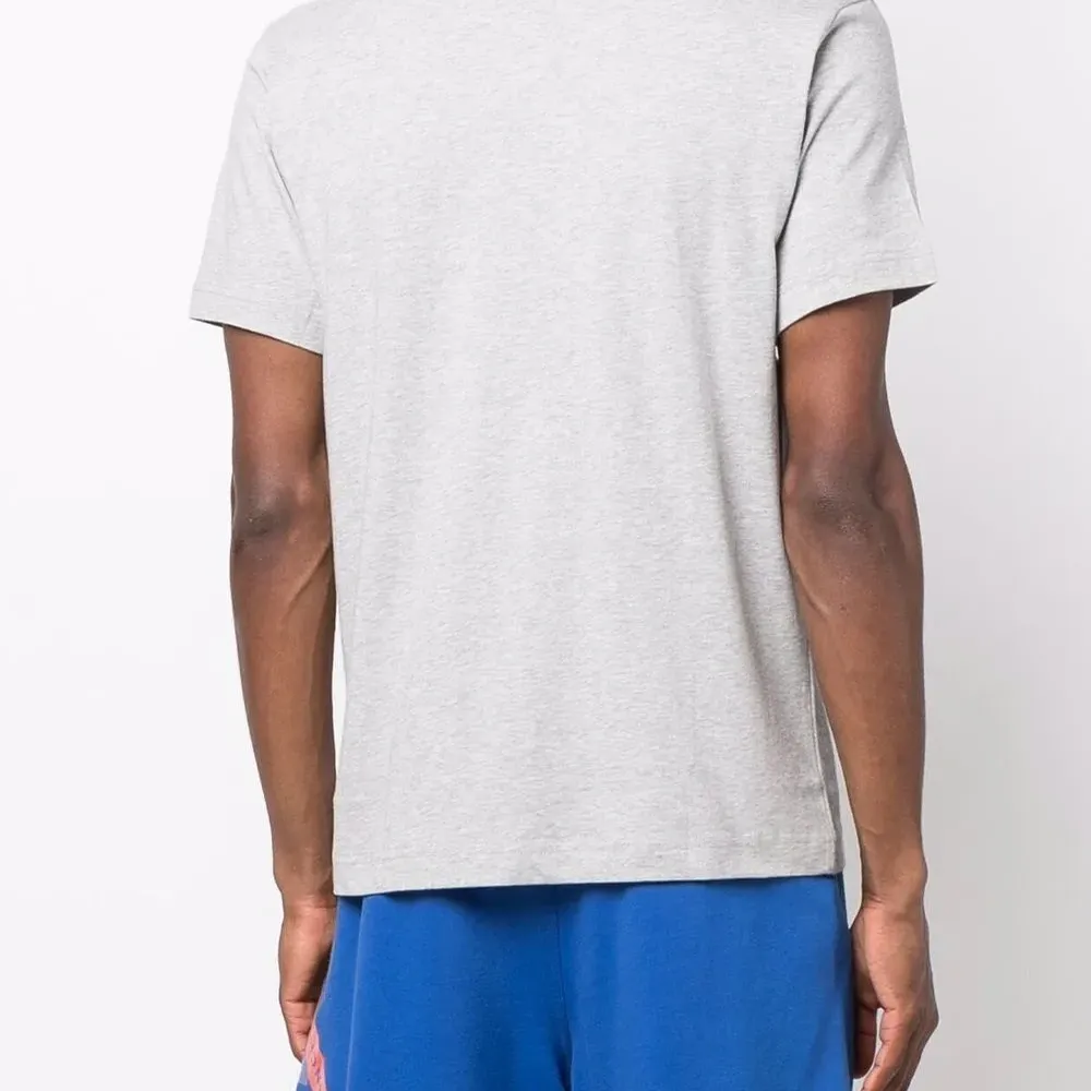 Футболка с круглым вырезом