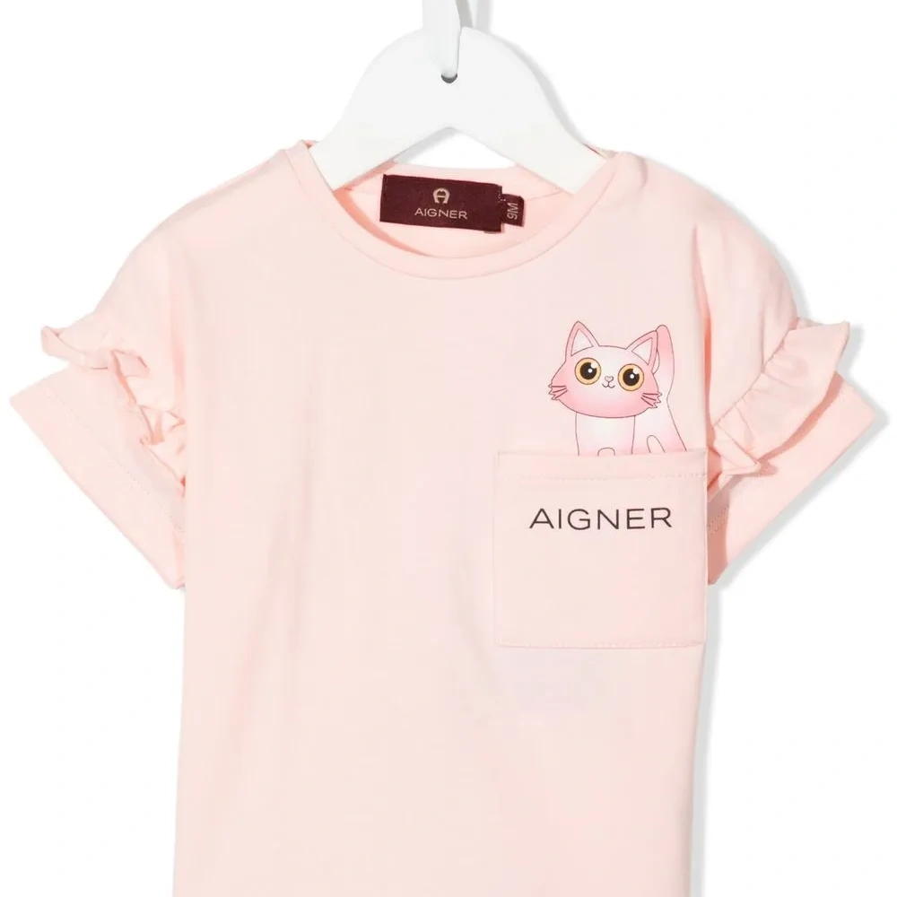 Футболка с логотипом