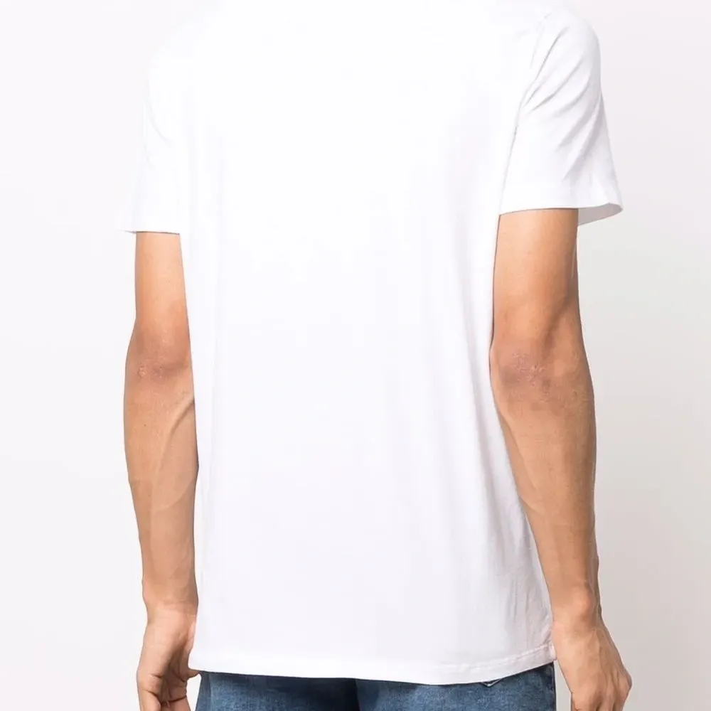 Футболка с круглым вырезом