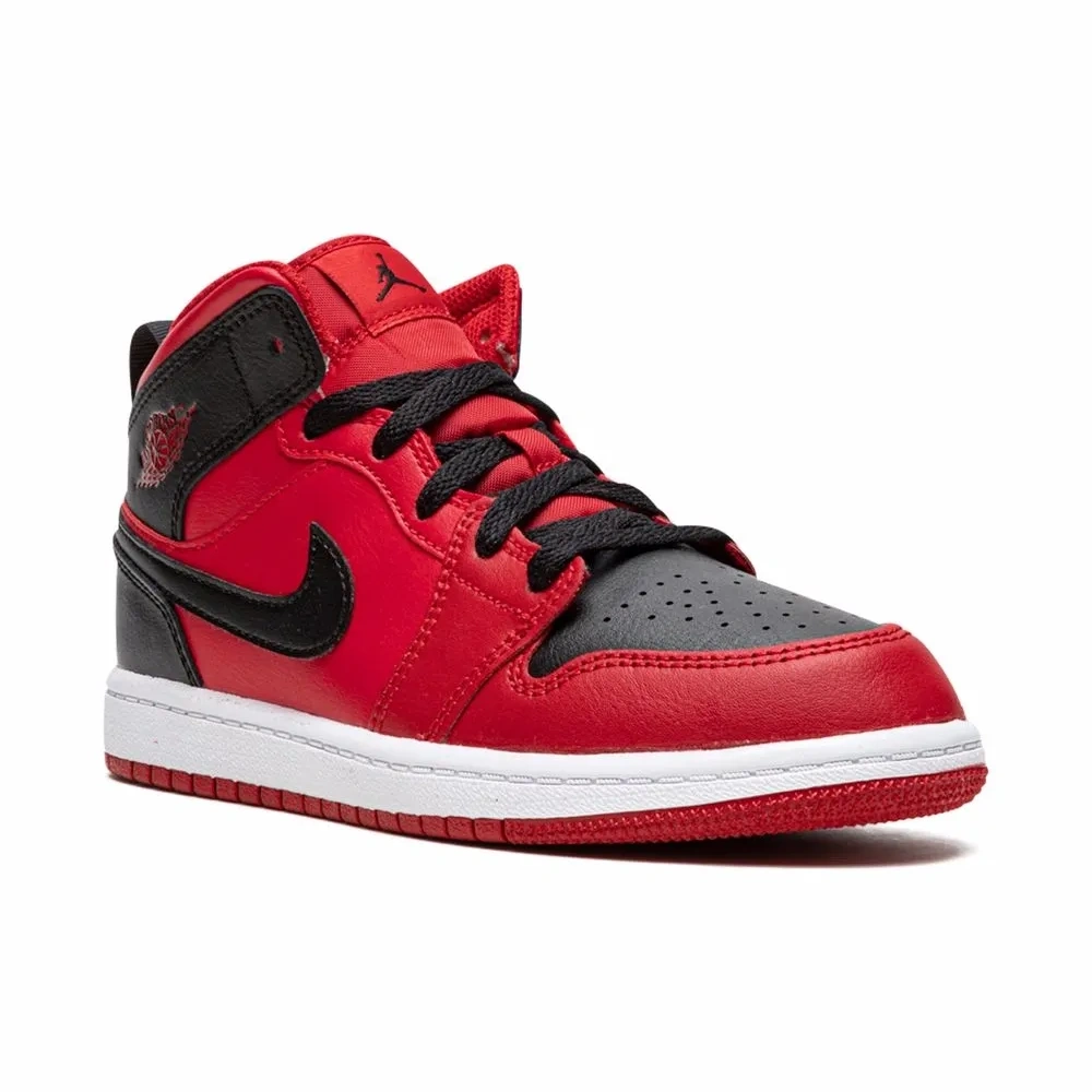 Кроссовки Jordan 1 Mid