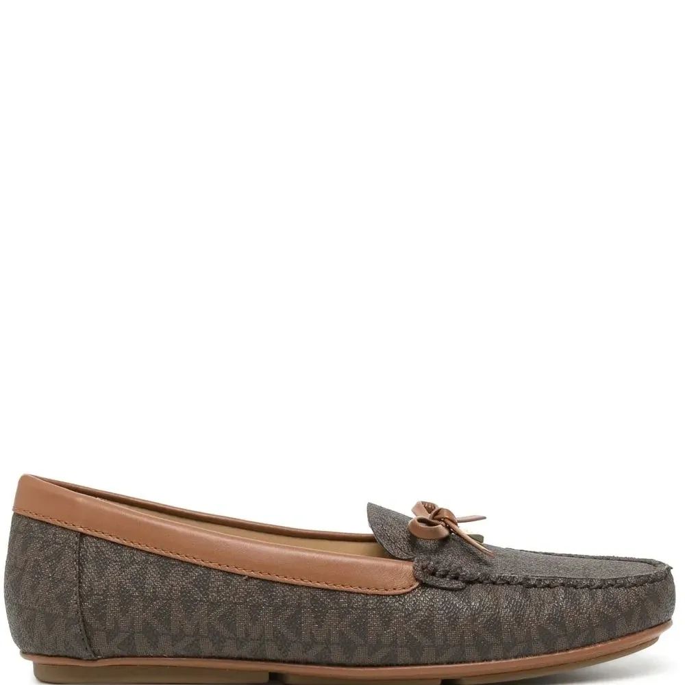 Лоферы Juliette с монограммой