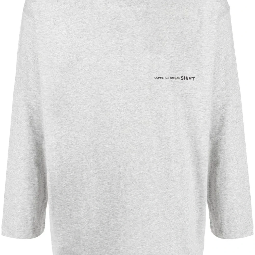 Футболка с длинными рукавами и логотипом