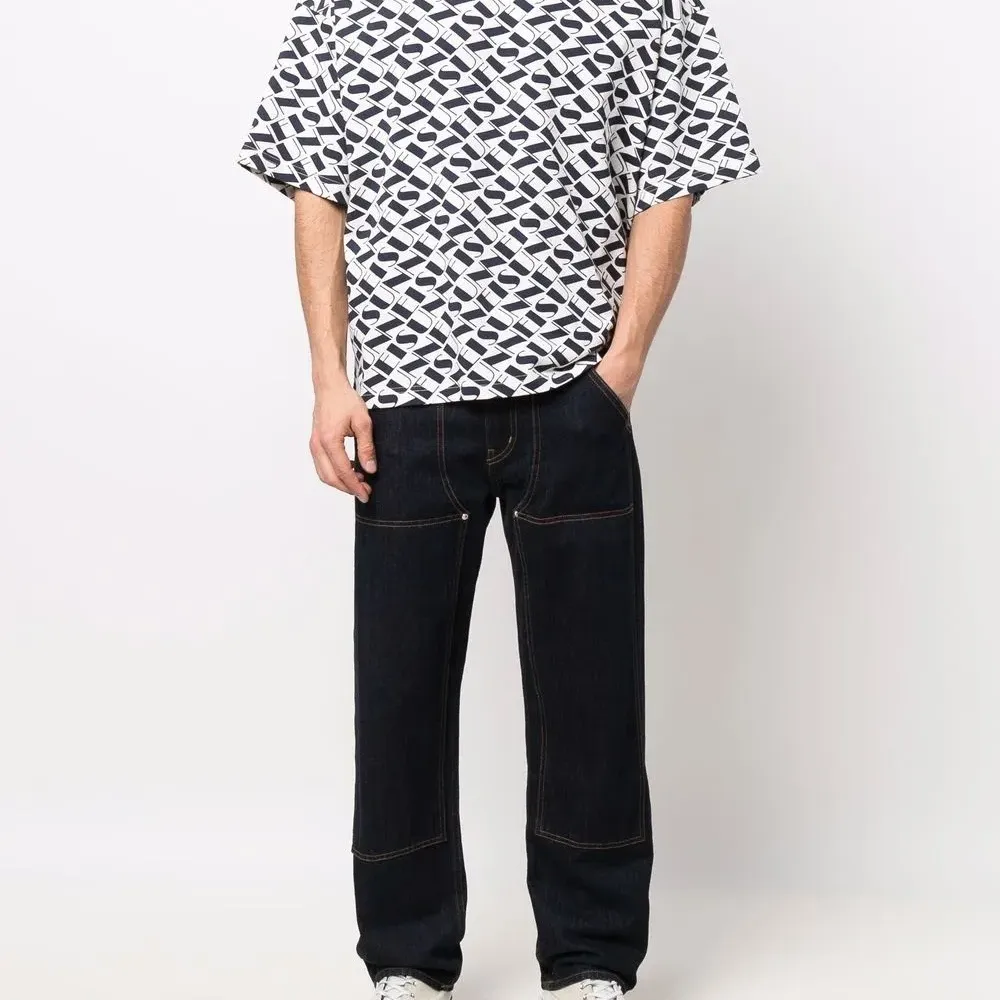 Футболка с графичным принтом