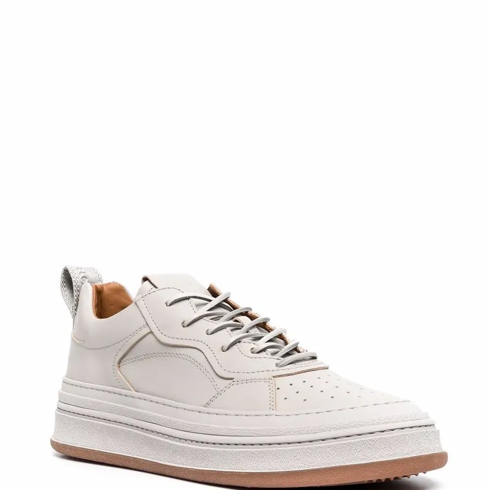 Высокие кроссовки