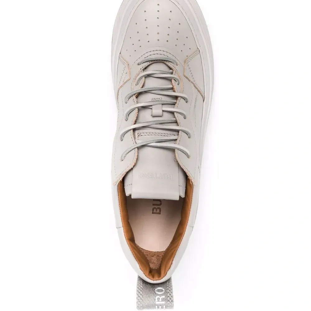 Высокие кроссовки