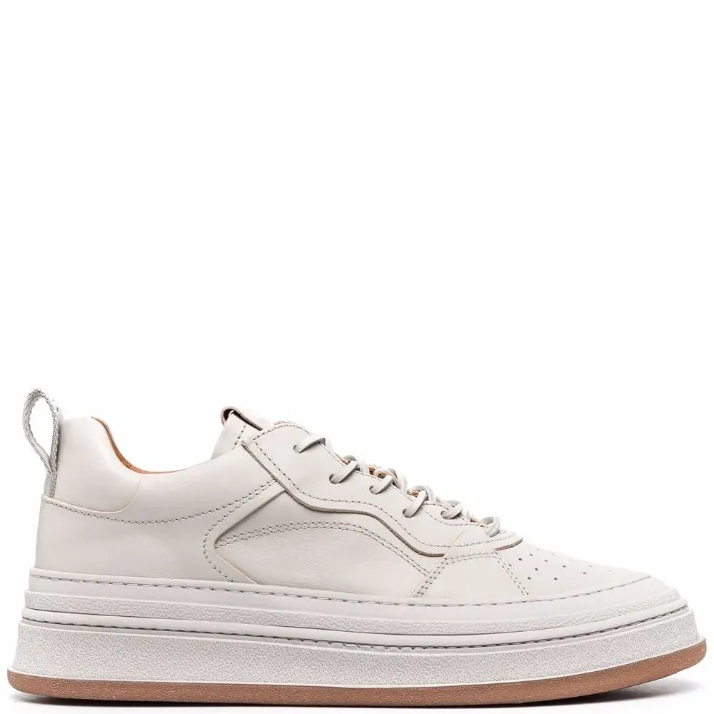 Высокие кроссовки