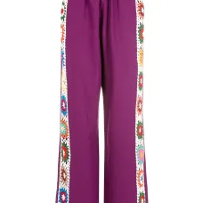 Спортивные брюки с отделкой в технике кроше