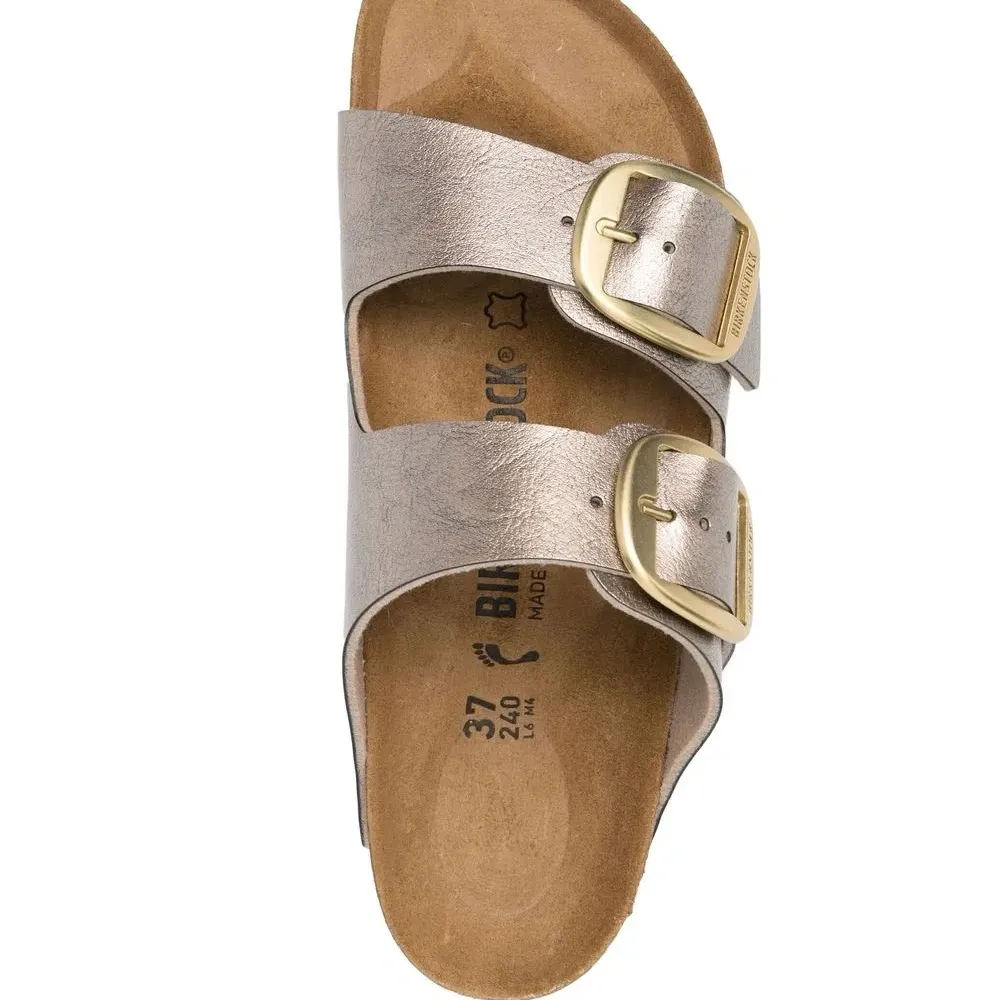 Сандалии с эффектом металлик Сандалии с эффектом металлик