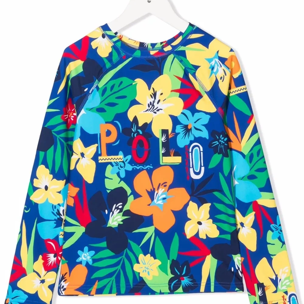 Футболка с логотипом