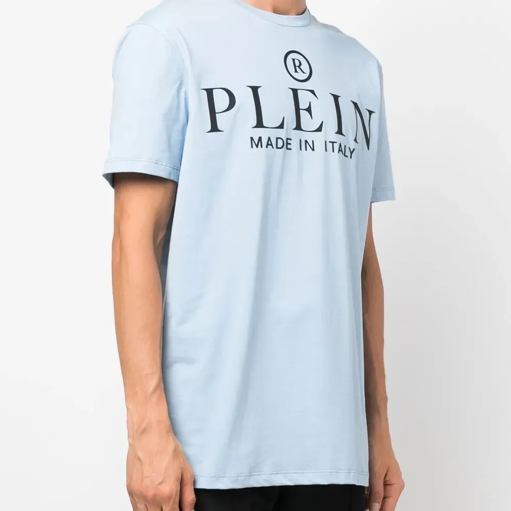 Футболка с логотипом