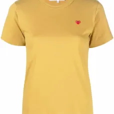 Футболка с вышитым логотипом Футболка с вышитым логотипом