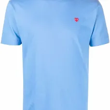 Футболка с нашивкой-логотипом